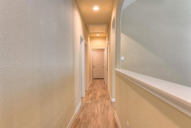 Photo - 3213 Buttercup Dr