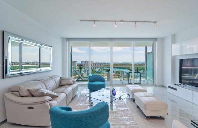 Building Photo - 400 Sunny Isles Blvd Unit 1805 Rental