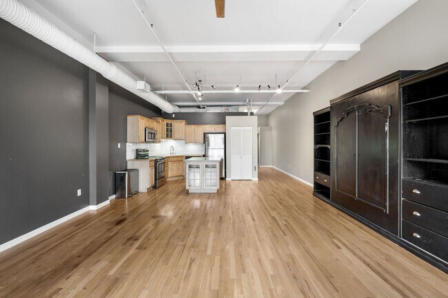 Photo - Spacious 1BD, 1BA Downtown Condo with Parking Spot