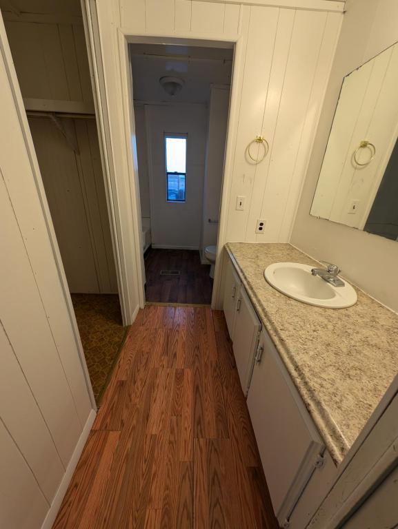 Photo - 720 Hamilton St