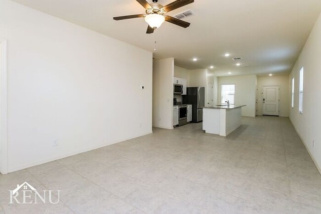 Photo - 35480 W San Capistrano Ave
