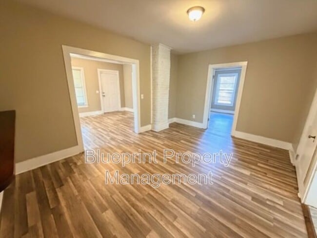 Building Photo - 6609 Avenue O