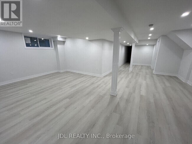 Photo - 82 Puccini Dr