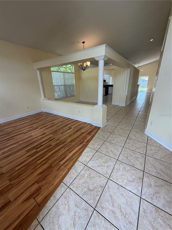 Photo - 362 Lexingdale Dr