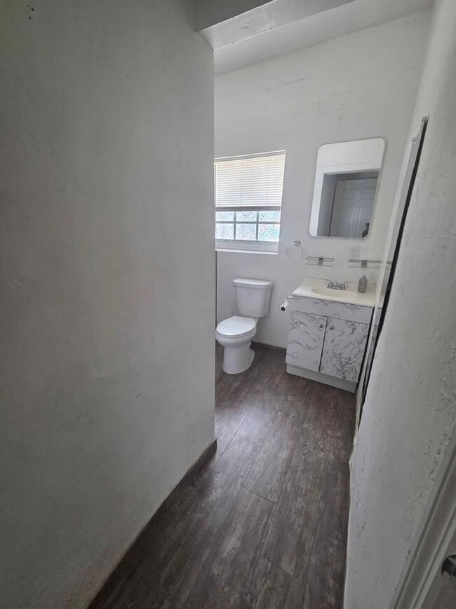 Photo - 5590 NW 6th Pl Unit 2