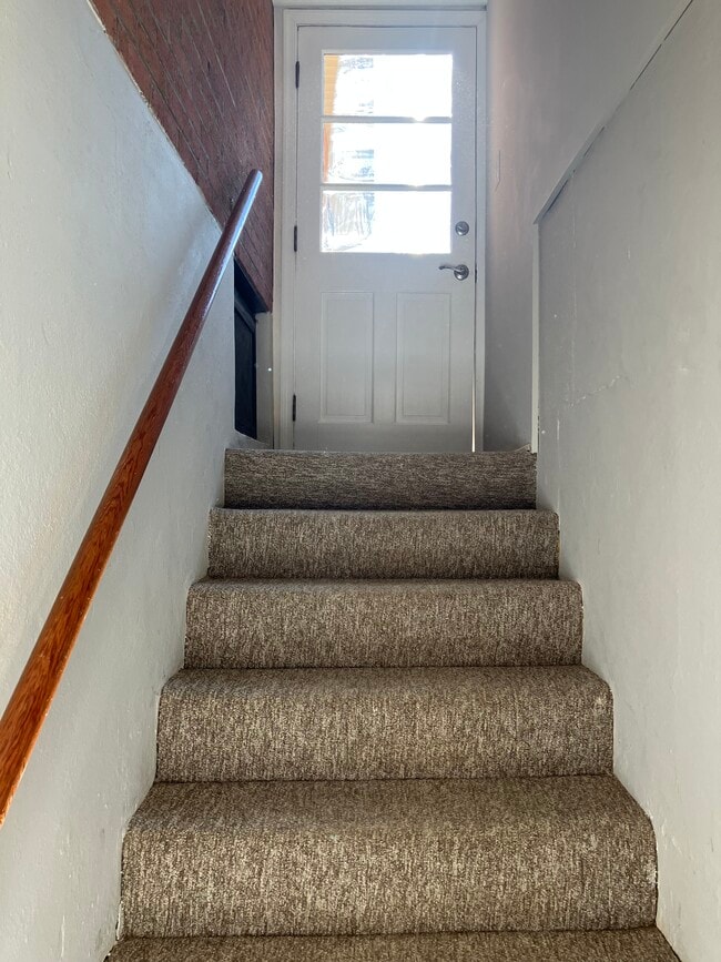 Stairway to Apartment - 1337 Cherokee Ave Unit Basement Apartment