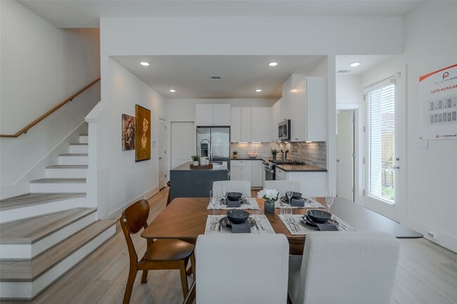 Photo - 862 Paul Quinn St