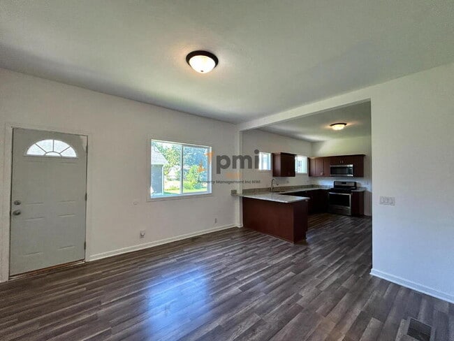 Photo - 13328 Edison St