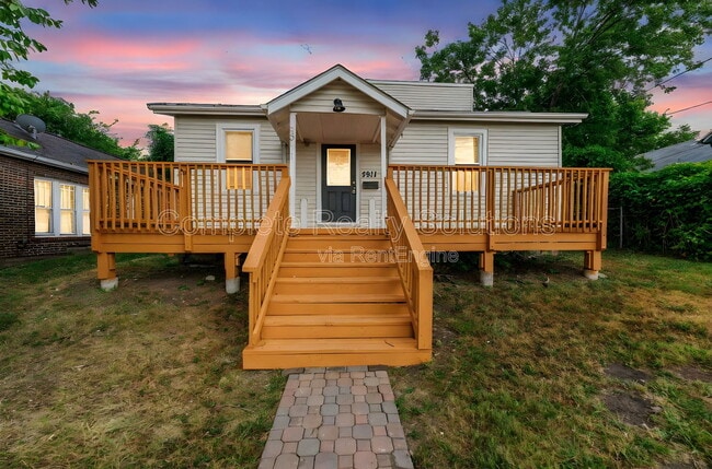 Photo - 2911 Brazeau Ave