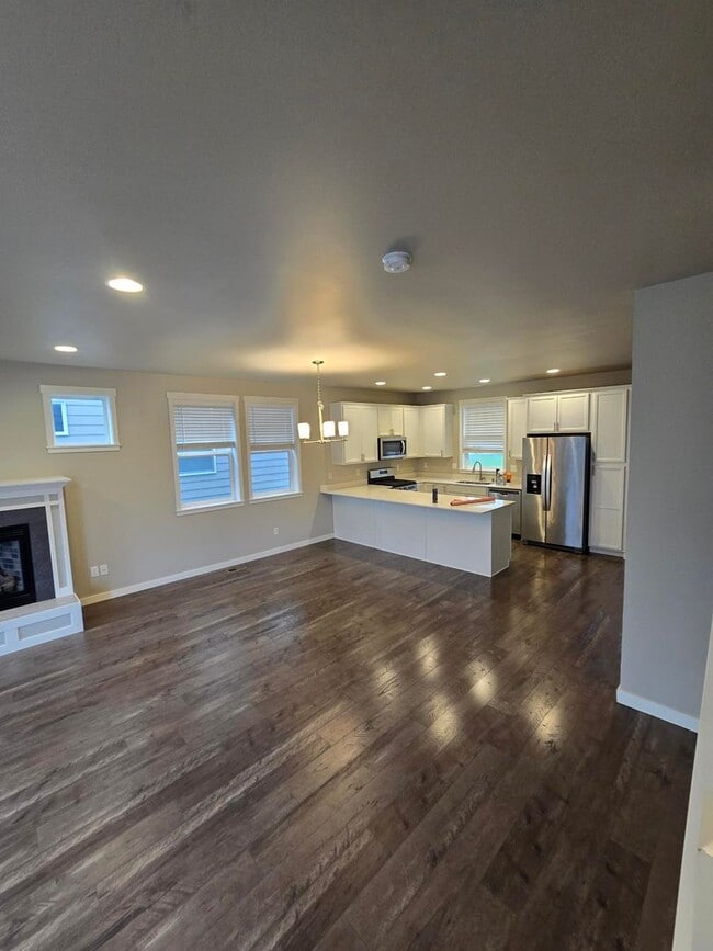 Photo - 4 bed 2.5bath located in Ferndale For Rent