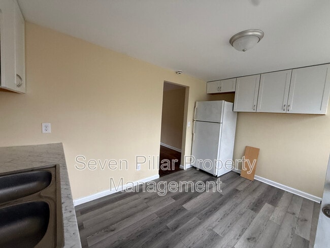 Photo - 3733 Briggs Rd