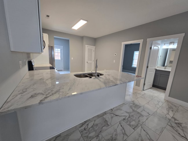 Building Photo - 603 Ga Ln Rental