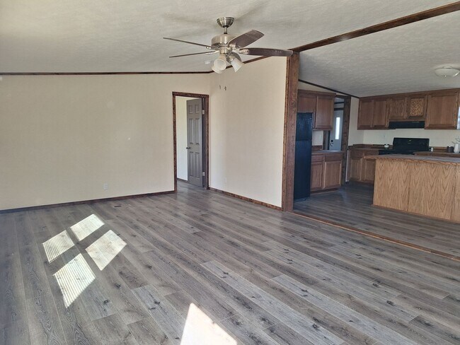 Photo - Great 4 Bed, 2 Bath Rental on over 1.25 ac...