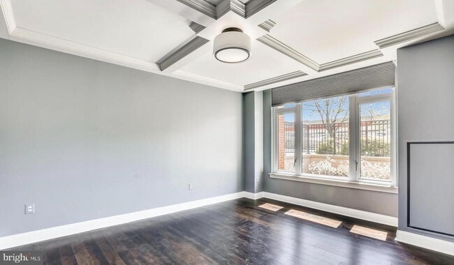 Photo - 4915 Hampden Ln Unidad 101