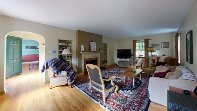 Photo - 45 Common St Unit Room 2