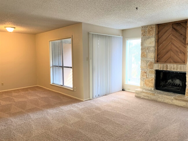 Photo - FIRST-FLOOR 2-BEDROOM AT WOODMONT TOWNHOMES