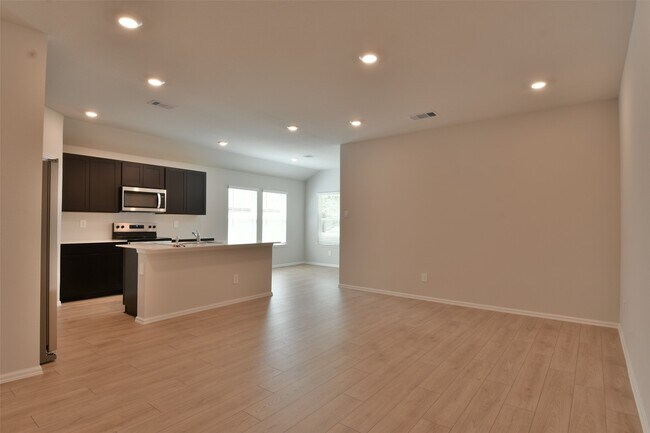 Photo - 1233 Wilkins Vly St