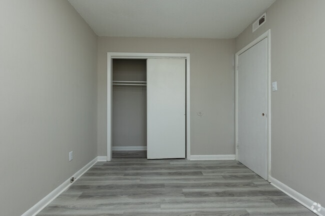2BR, 1BA - 780SF - Upgraded - Bedroom - The Glade