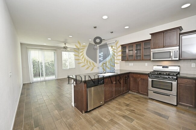 Photo - 3238 Lahar Ln