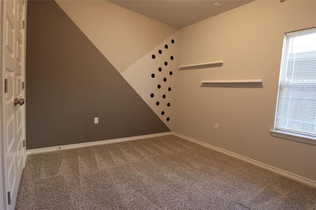 Photo - 1405 Ambler Dr