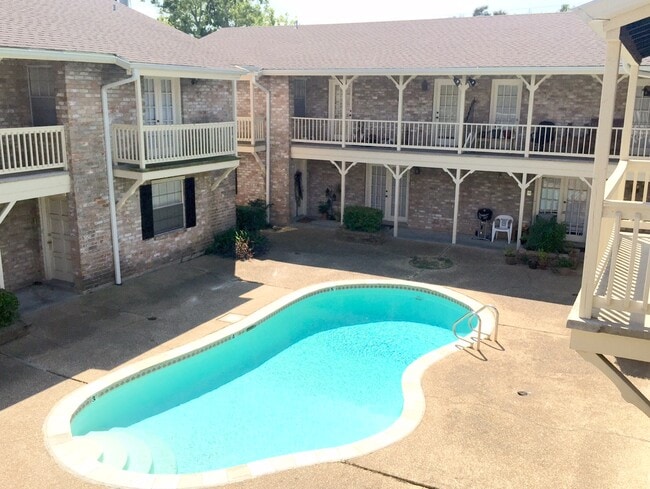 Photo - 209 Pine St Unit 7