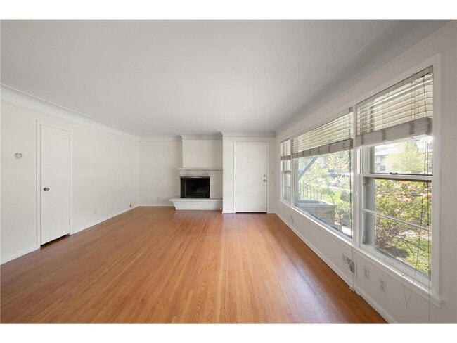 Photo - 3825 Ewing Ave S