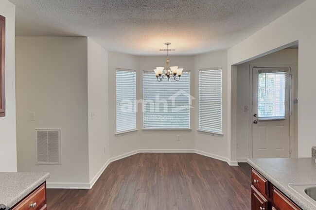 Photo - 1864 Tulip Petal Rd
