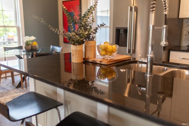 Photo - 1550 S Piazza Dr