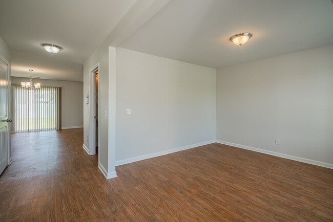 Photo - 135 Davila St