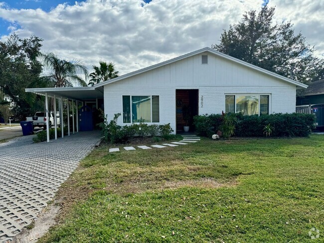 Building Photo - South Tampa Pool Home