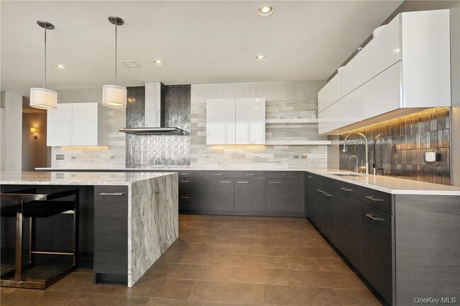 Photo - 5 Renaissance Square Unit PH40C