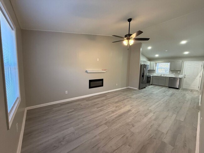 Photo - Remodeled 2 bedroom 2 bath duplex,