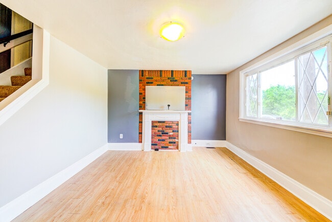 Photo - 1008 E Warrington Ave