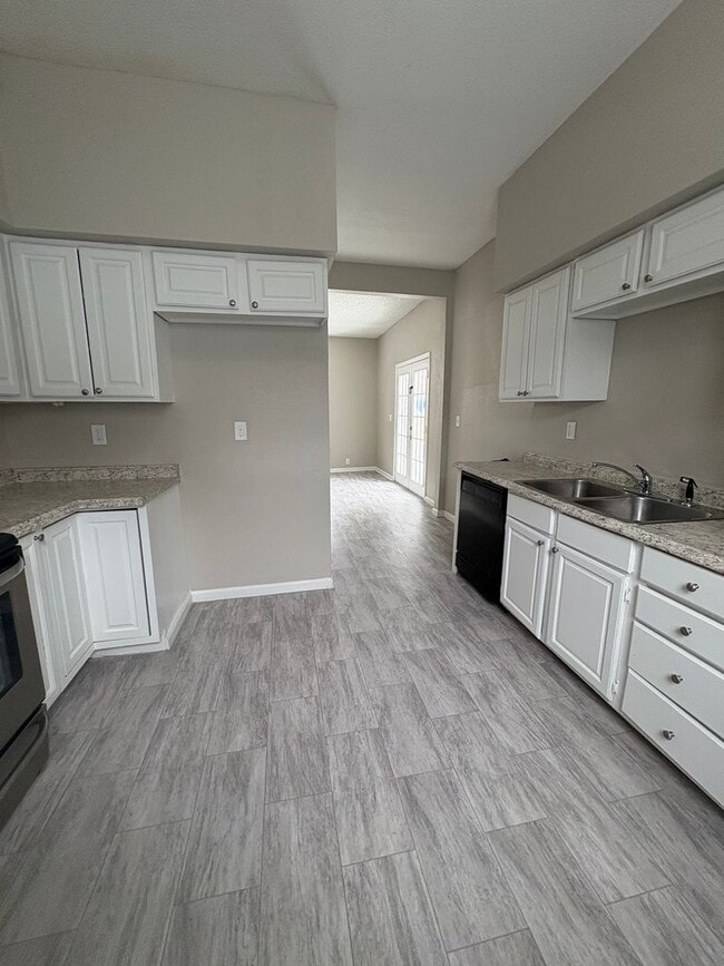 Photo - Move-in Ready and Full Of Charm! 4 Bedroom 2 Bath, Plus a Bonus Room.