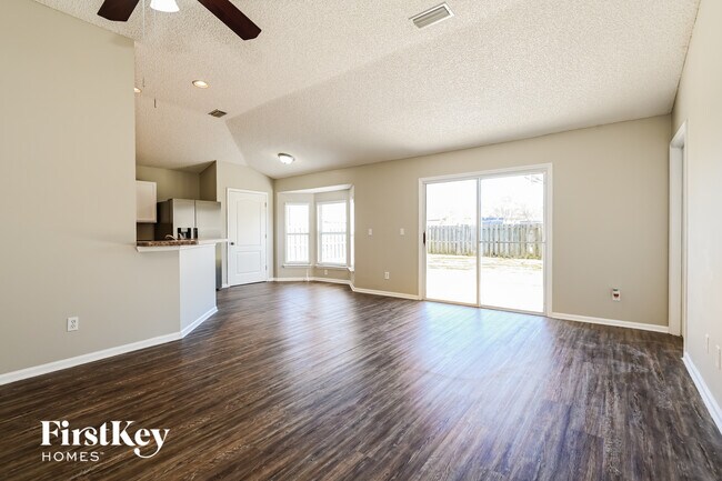 Photo - 6983 Lafayette Park Dr