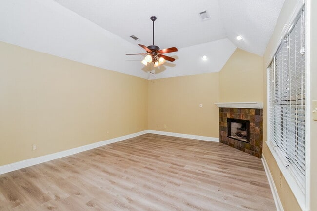 10264 Amanda Dr