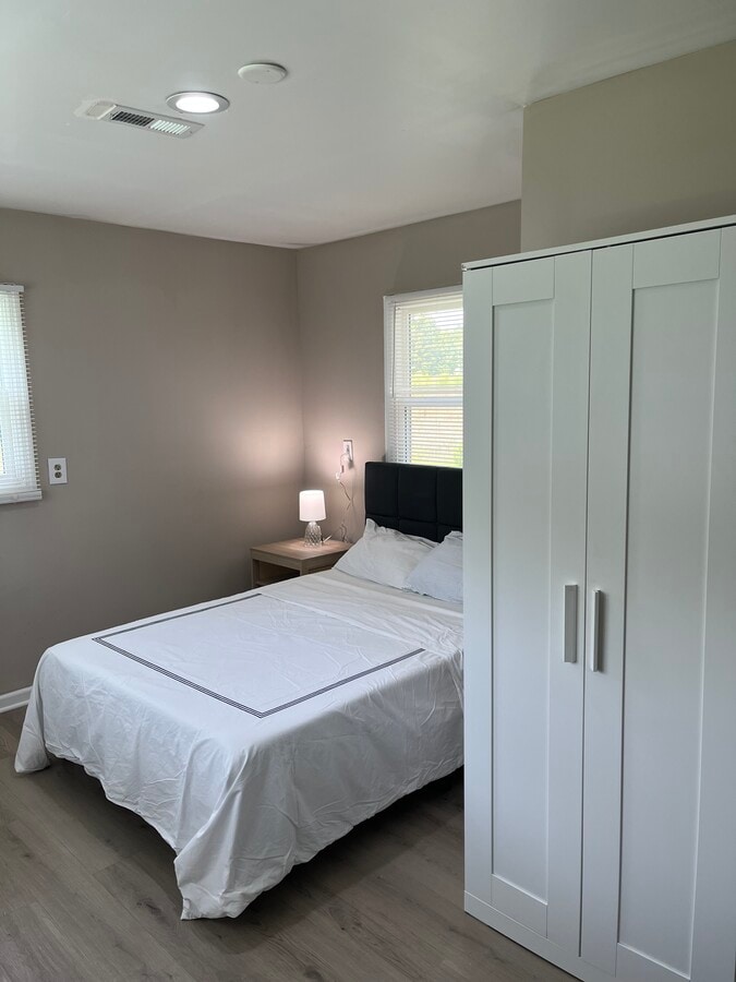 Photo - 2769 Sussex Dr