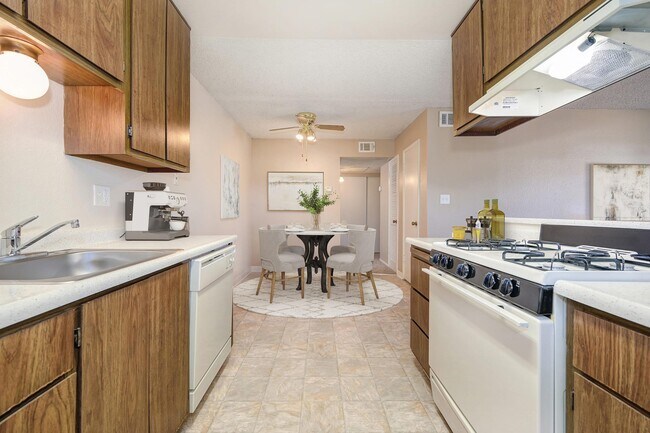 Brentwood Village Apartments