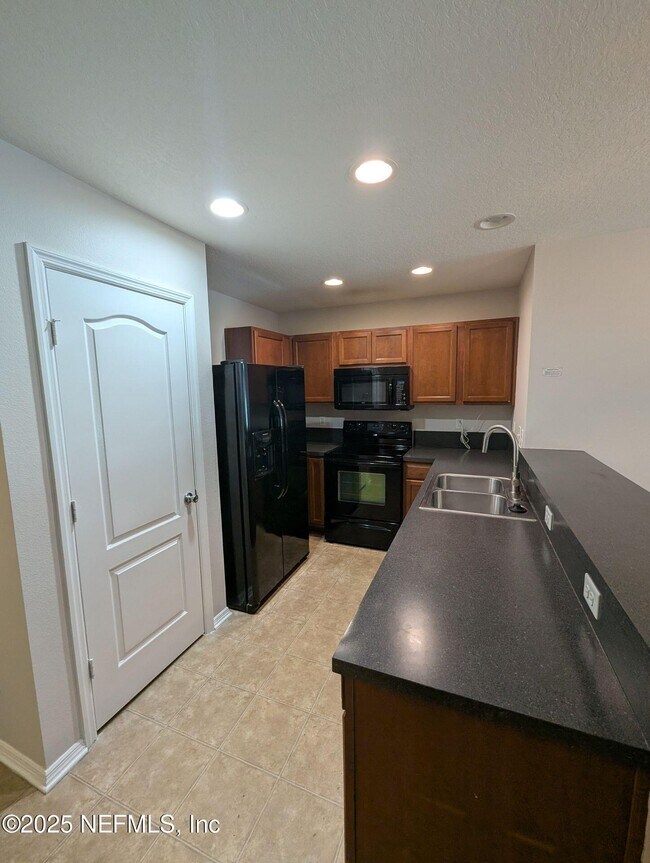 Photo - 277 Michelangelo Pl