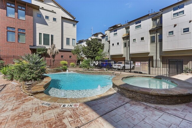 Building Photo - 1905 Summer St