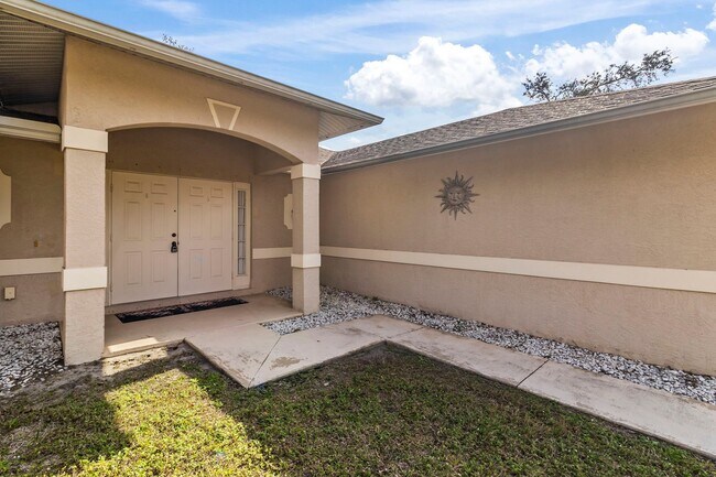 Photo - $1,895/month ** Furnished * Annual / Short...