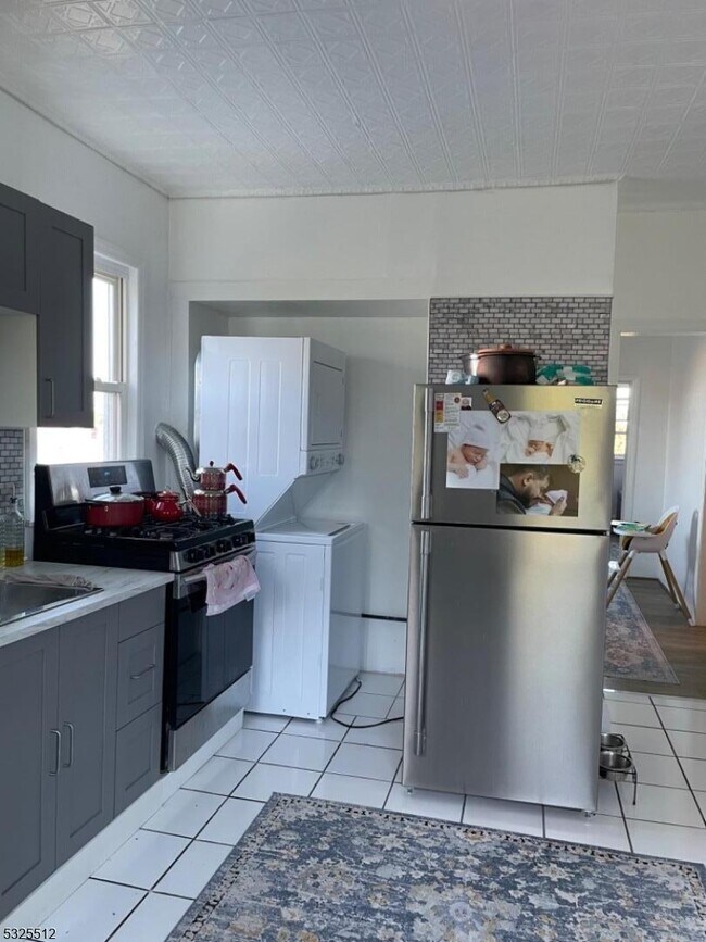 Photo - 119 Buffalo Ave Unidad 3