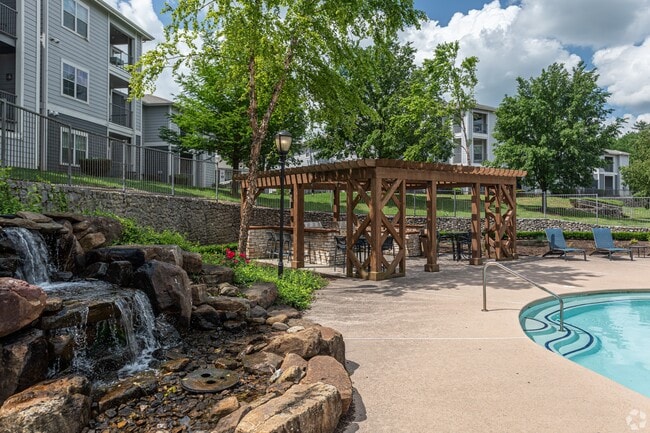 Stoneleigh Centerton Apartments