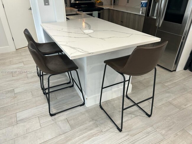 Photo - 3501 Jackson St Unidad 309