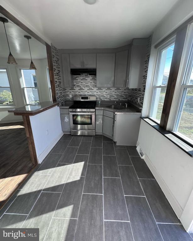 Building Photo - 519 5th St Unit FLOOR A