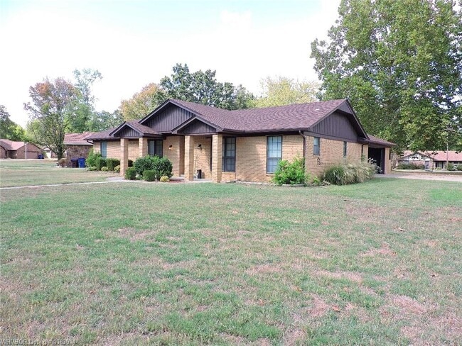Building Photo - 8617 Meadow Dr Rental