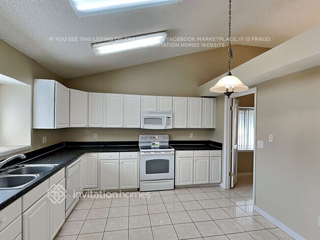 Photo - 1912 Coral Tree Ct