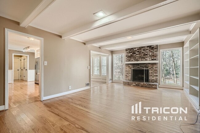 Photo - 9400 N Lake Dr