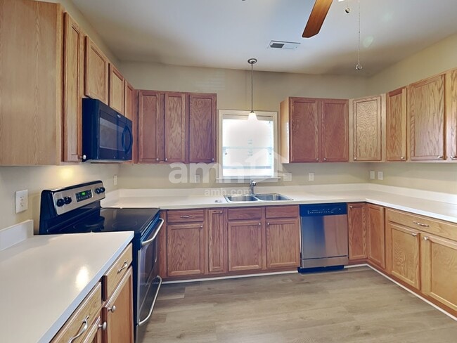 Photo - 413 Barnsdale Ridge Rd