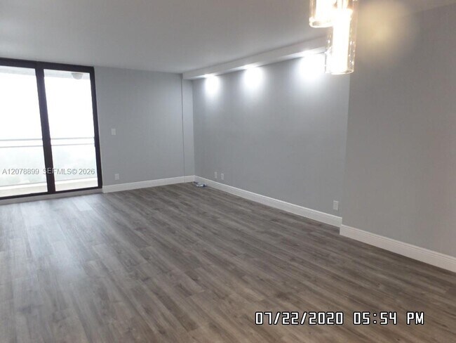 1600 S Ocean Dr Unit 18D